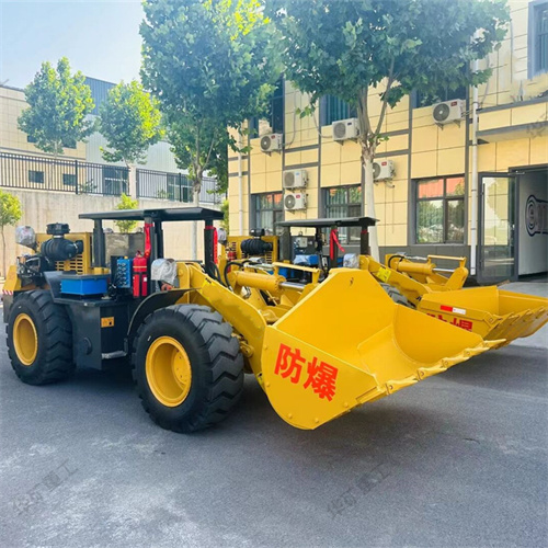 華礦集團(tuán)熱銷(xiāo)產(chǎn)品防爆裝載機(jī)發(fā)往山西