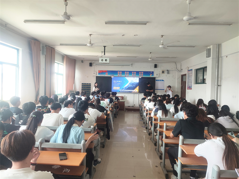 華礦集團應(yīng)邀參加山東理工職業(yè)學(xué)院實習(xí)宣講會